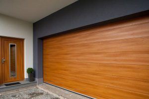 Sekční garážová vrata - Design Drážka