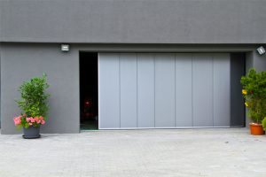 Sekční garážová vrata - Posuvná garážová vrata